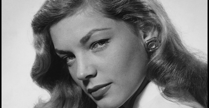 L’attrice Lauren Bacall, per la copertina di Life, 1944 © Philippe Halsman Archive 2023