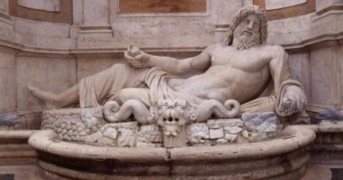 Fontana e statua di Marforio